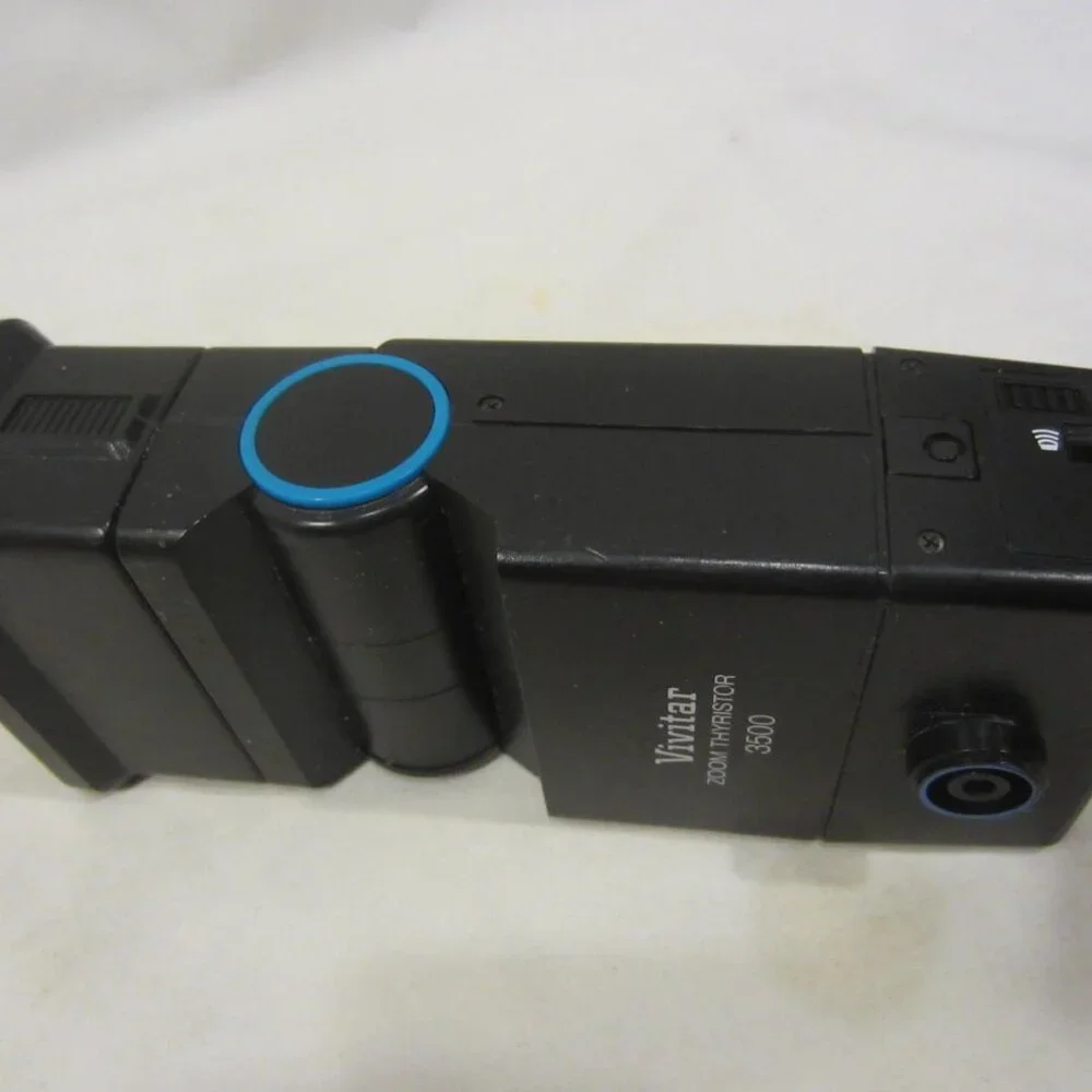 VIVITAR Zoom Thyristor 3500 Dedicated Electronic Flash